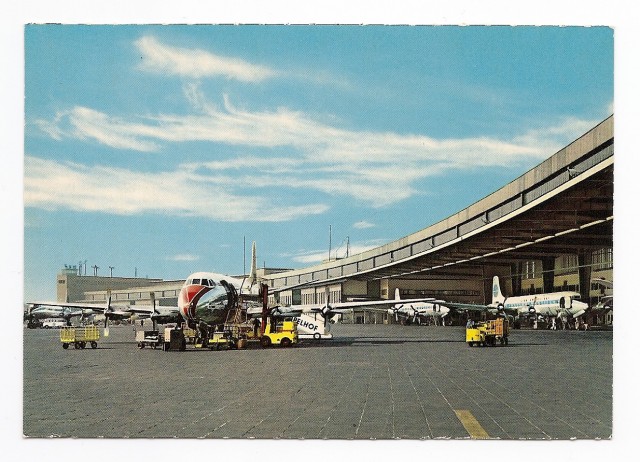 921-24 BERLIN - Airport Tempelhof