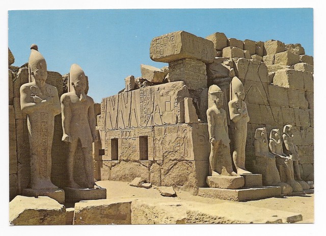 747-56 LUXOR, KARNAK - Pharao statues by the seventh Pylon