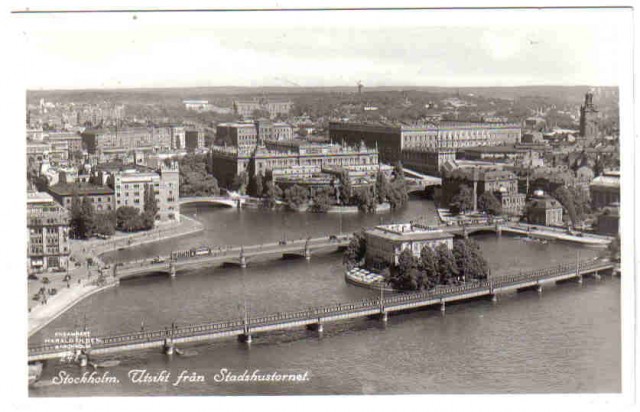 241   Stockholm. Utsikt från Stadshustornet.